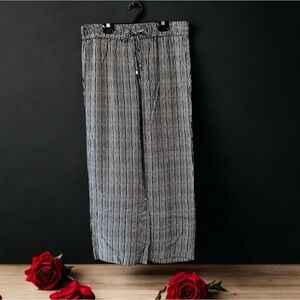 Cynthia Rowley Black & White Striped Rayon Pants